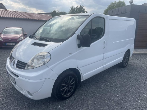 Renault Trafic 2.0 dCi L1H1 Cool Vezetett szerv...