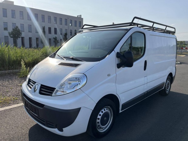 Renault Trafic 2.0 dCi L1H1 Cool vgig vezetett...