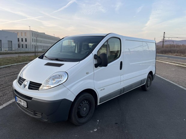Renault Trafic 2.0 dCi L2H1P2
