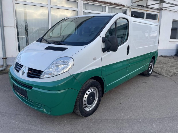 Renault Trafic 2.0 dCi L2H1P2 szervizelt aut....