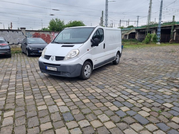 Renault Trafic 2.0dci megkímélt állapotban eladó