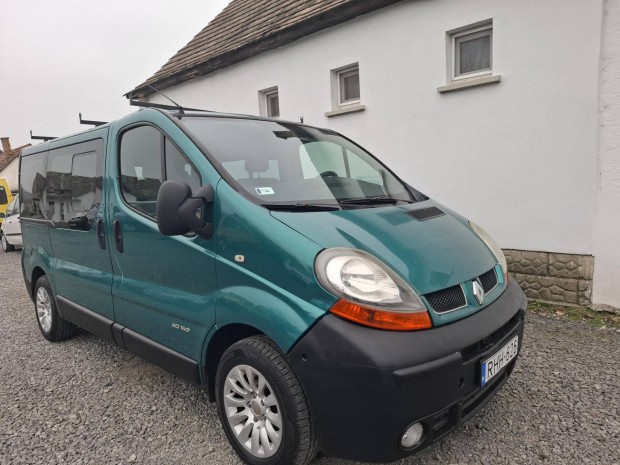 Renault Trafic 2.5 dCi L1H1 Komfort 9 fs