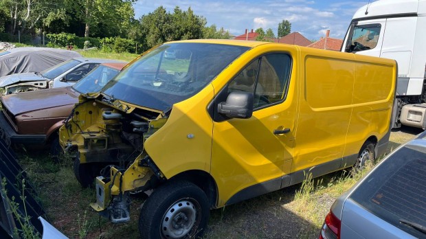 Renault Trafic III bontott alkatrészek