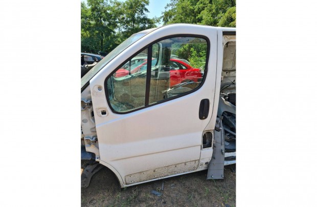 Renault Trafic Opel Vivaro Nissan Primastar bal els ajt 2004