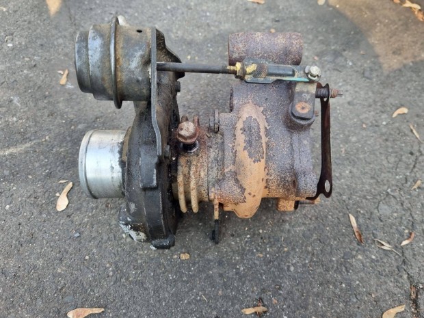 Renault Trafic Opel Vivaro Primastar 2.0dci turbo turbot�lt�