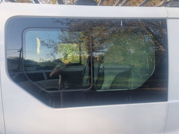 Renault Trafic Opel Vivaro Primastar nyitható és fix oldalüvegek
