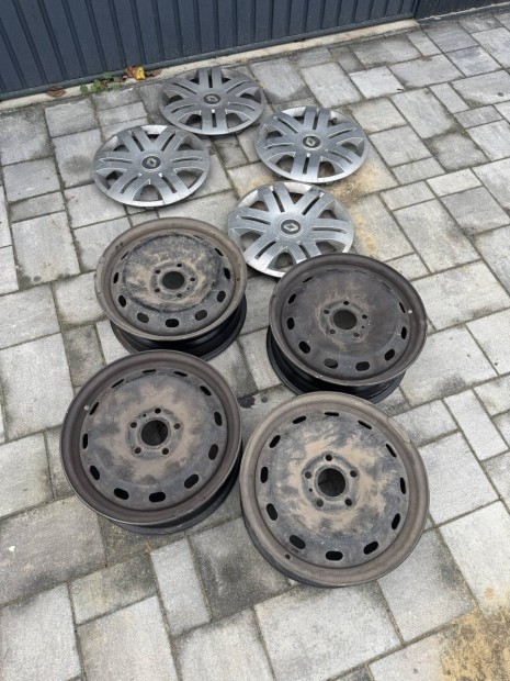 Renault Trafic, Opel Vivaro 4db lemezfelni elad�