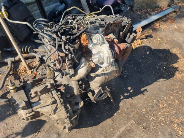 Renault Trafic, Opel Vivaro, Primastar M9R780 M9RE7 motor eladó