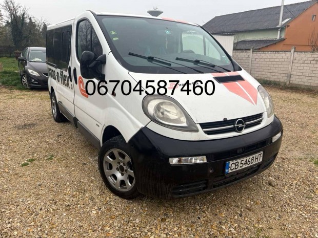 Renault Trafic tolajt  oldalveg  elad 