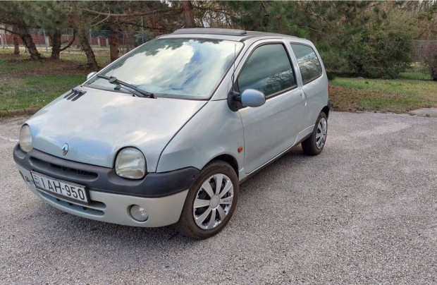 Renault Twingo 1.2 benzines, panor�matet�s - m�szaki 2027-ig