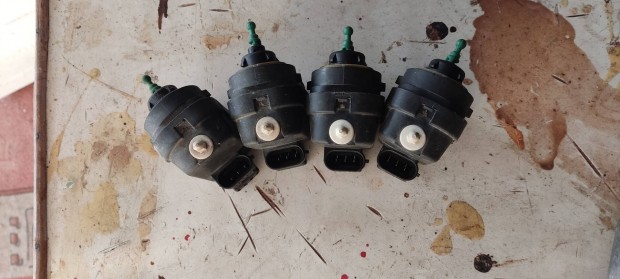 Renault Valeo f�nysz�r� �ll�t� motorok elad�k