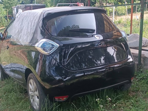 Renault Zoe 2013 alkatrészek ( fekete )