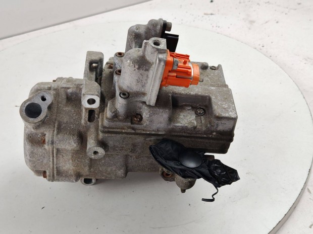 Renault Zoe kl�makompresszor (haszn�lt) 926008999R / 926005020R