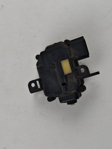 Renault Zoe kzponti zr motor (hasznlt) 296933106R