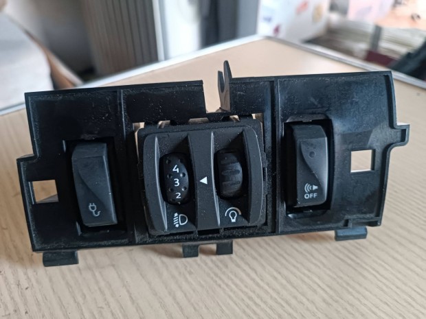 Renault Zoe l�mpa �llito modul