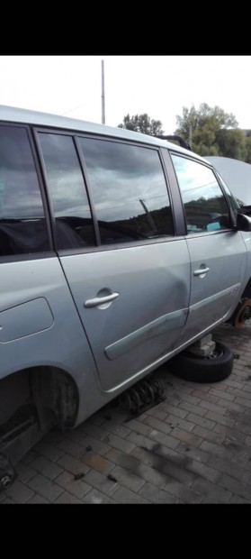 Renault espace IV 3.0 dci bontott alkatrészek