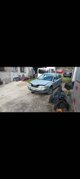 Renault lagúna 2.2 dci bontott alkatrészek