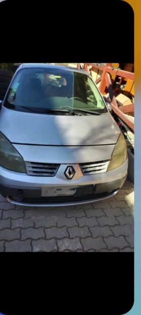 Renault scenic 1.9 dci minden alkatrésze