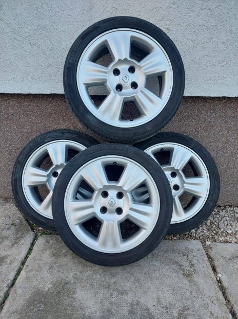 Renault alufelni Laufenn ny�ri gumival szerelve elad�