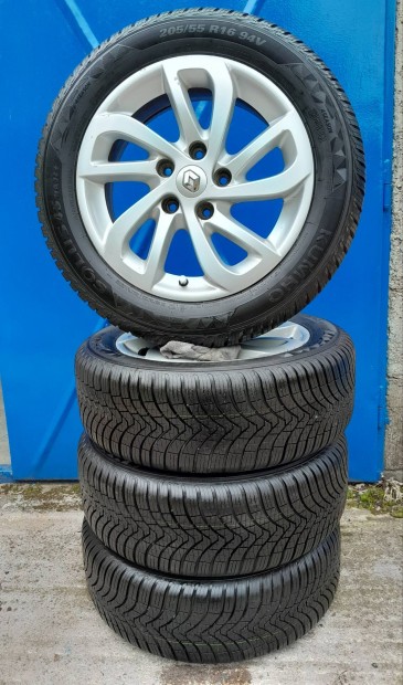 Renault alufelni, Kumho 4 évszakos 205/55 r16 szinte új gumival 4.db