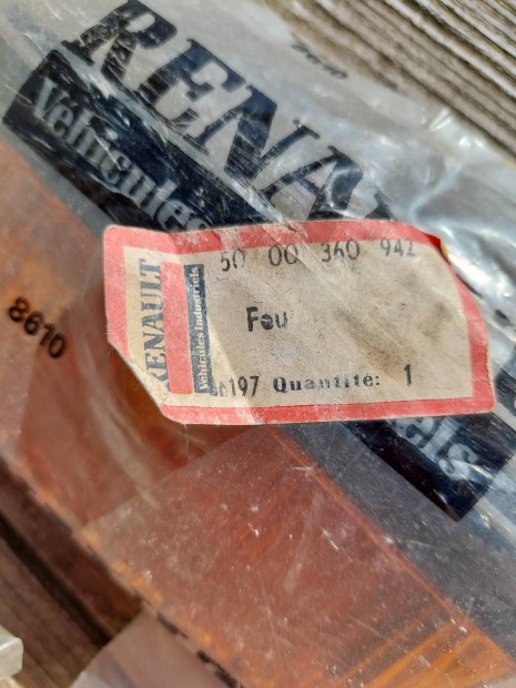 Renault aut�hoz l�mpab�ra r�gi 3 db