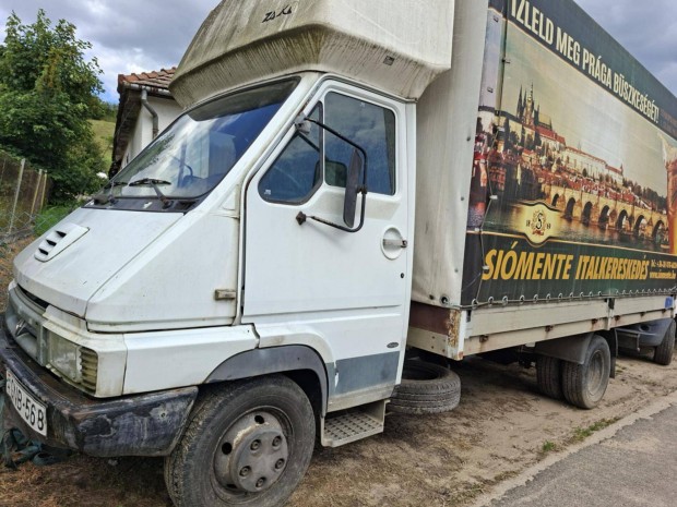 Renault b120