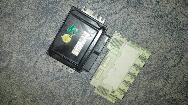 Renault clio 2 ph1 1.6 16v motorvezérlő ecu uch immo szett
