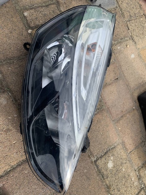 Renault clio IV 4 eleje alkatrsz lmpa lkhrt fels dszrcs