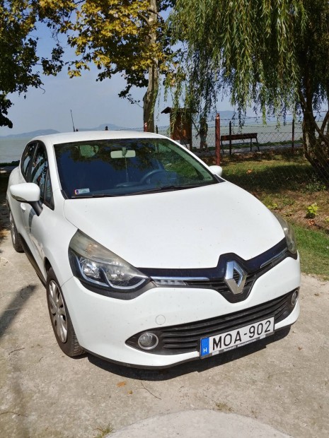 Renault clio elad