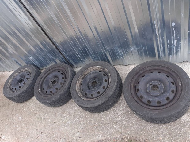 Renault clio lemezfelni szett 6x15 4x100 ET43