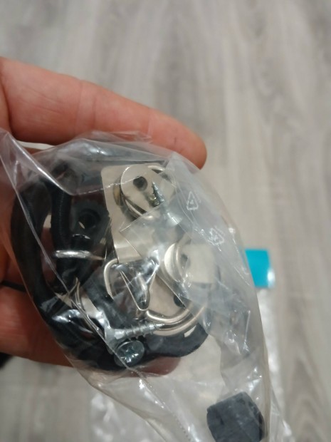 Renault csomagr�gzit� 