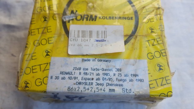 Renault dugattyúgyűrű garn. 86 mm es 2.5-2.5-4 mmes hornyú