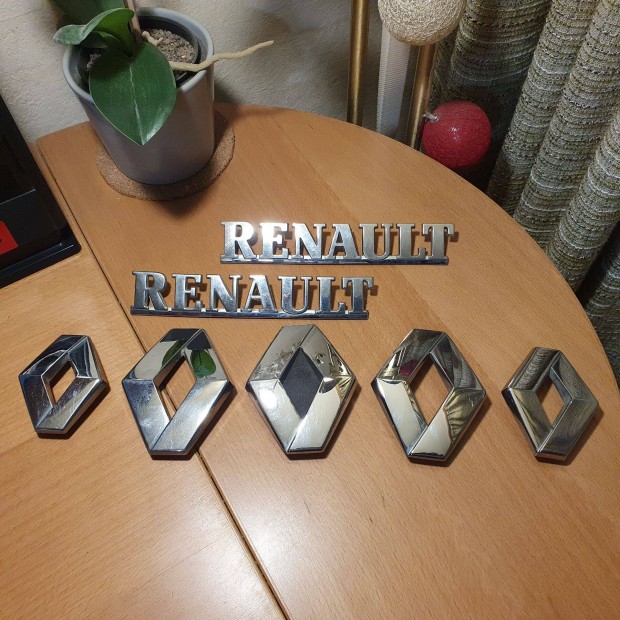 Renault emblmk egyben - emblma cikkszmok a lersban