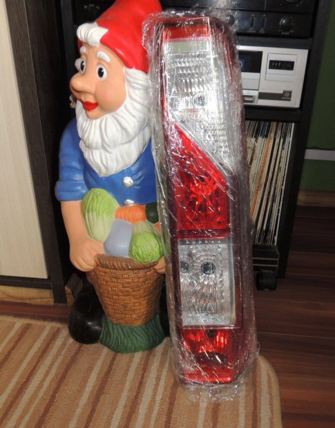 Renault �s Opel jobb h�ts� l�mpa