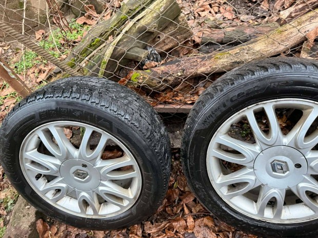 Renault gyri alufelni szett tli gumival