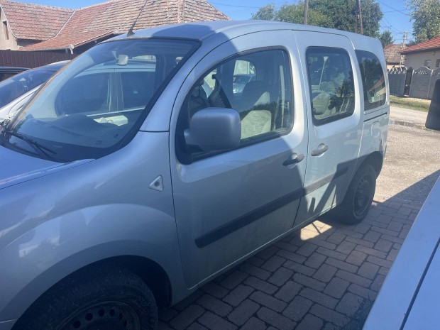 Renault kangoo 3 1.5 dci minden alkatrésze eladó