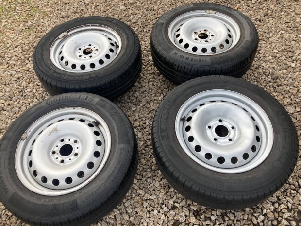 Renault kangoo ny�ri kerekek 195/65 R15 97T gumikkal