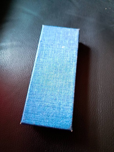 Renault kulcstart dsz dobozban j !!!! gravrozott kulcstart 