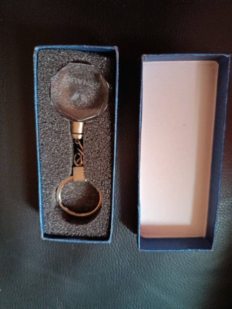 Renault kulcstart dsz dobozban j !!!! gravrozott kulcstart 