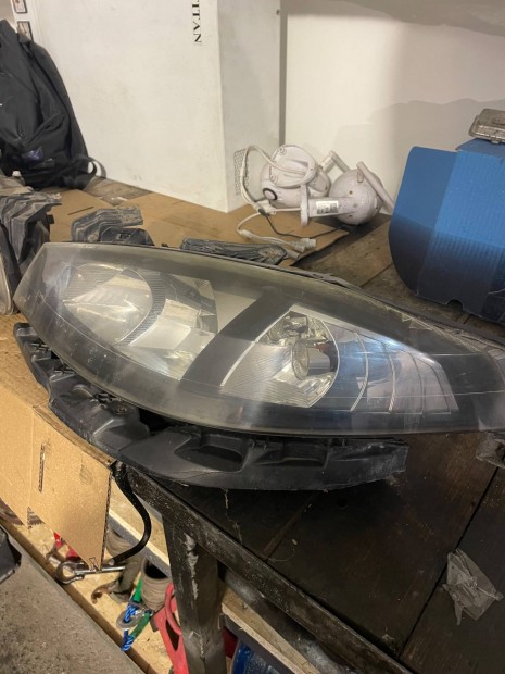 Renault laguna 2/2 2006 f�nysz�r� elad�