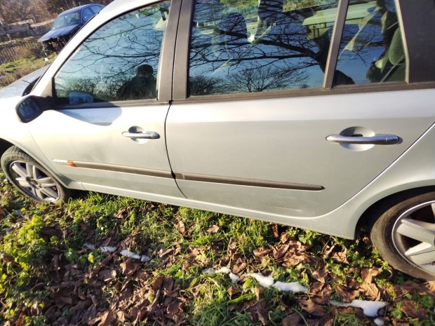 Renault laguna 2.2 dci sszes alkatrsze 