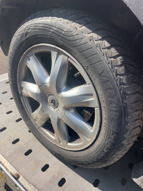 Renault laguna 3 gy�ri alufelni 205/60e16 ny�ri gumival
