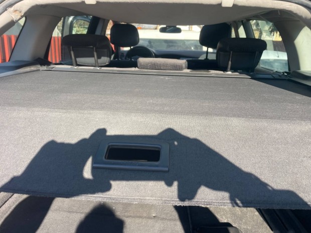 Renault laguna 3 kombi csomagt�r rolo elad�