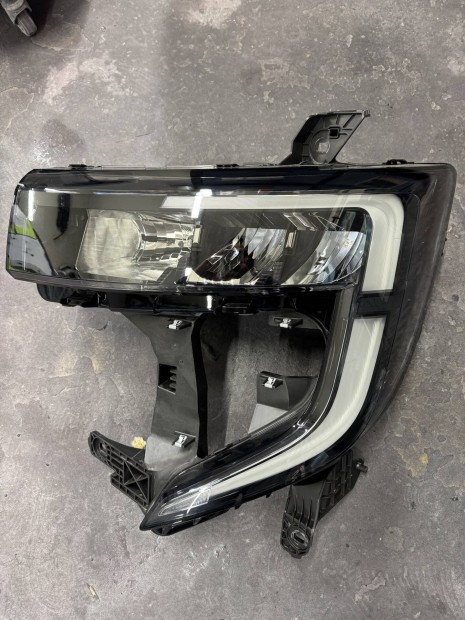 Renault master bal led fenyszoro