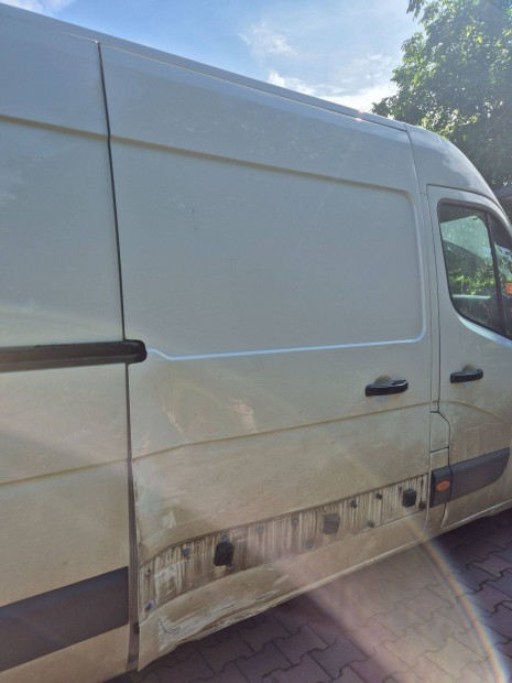 Renault master jobb oldali toló ajtó