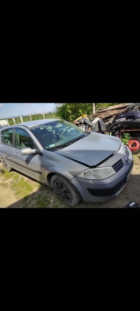 Renault megane 2 1.4 bontott alkatrszei 