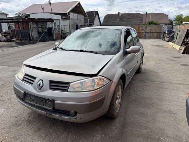 Renault megane 2 bontott alkatrész