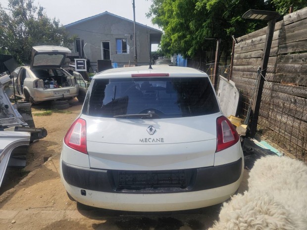 Renault megane 2 fehér csomagtér ajtó Csomagtérajtó 30000