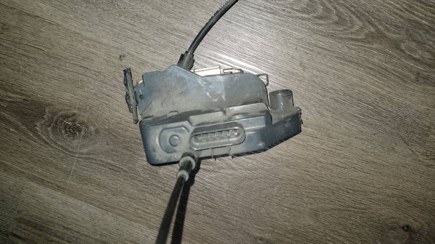 Renault megane 2 jobb első ajtó zárszerkezet 3 ajtós