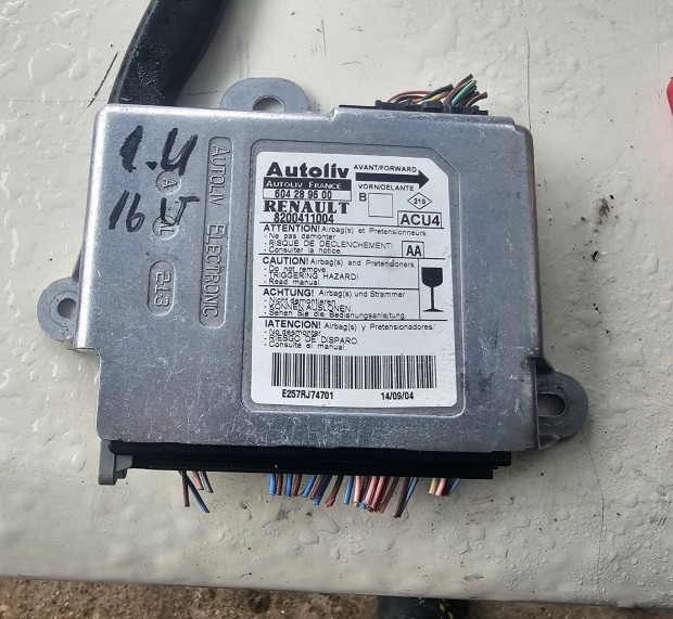 Renault megane 2 lgzsk indt vezrl elektronika 6000 